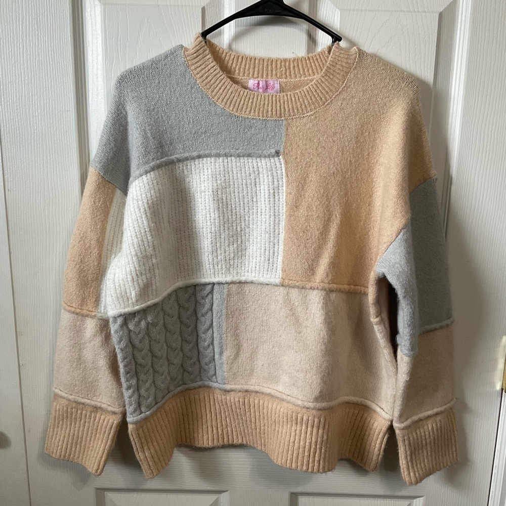 Pink Lily sweater. Colorblock. Size S.